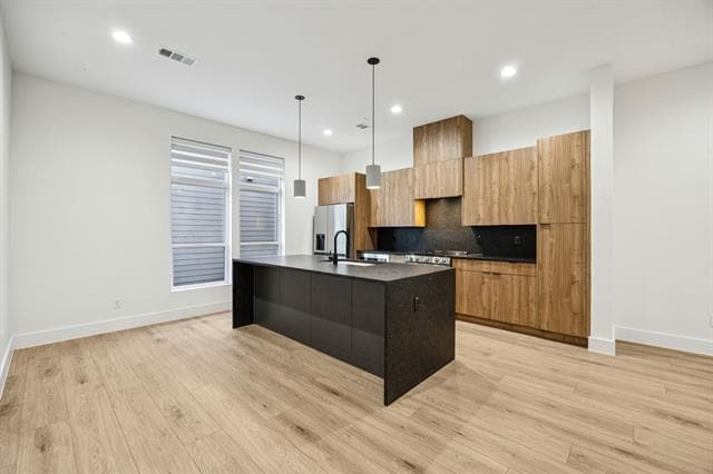 Building Photo - 2206 Arroyo Ave