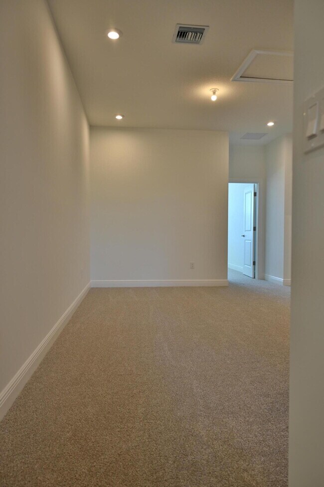 Building Photo - 3599 NW Solange Ct