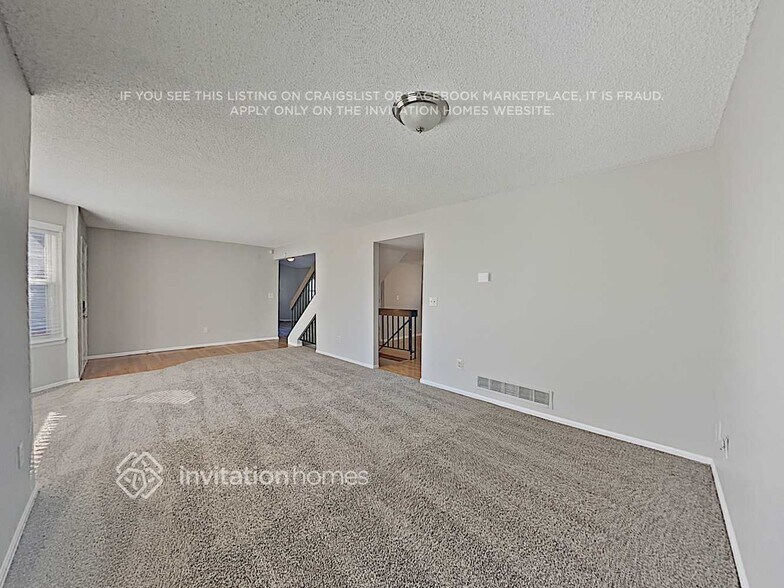Building Photo - 16943 E Ithaca Cir