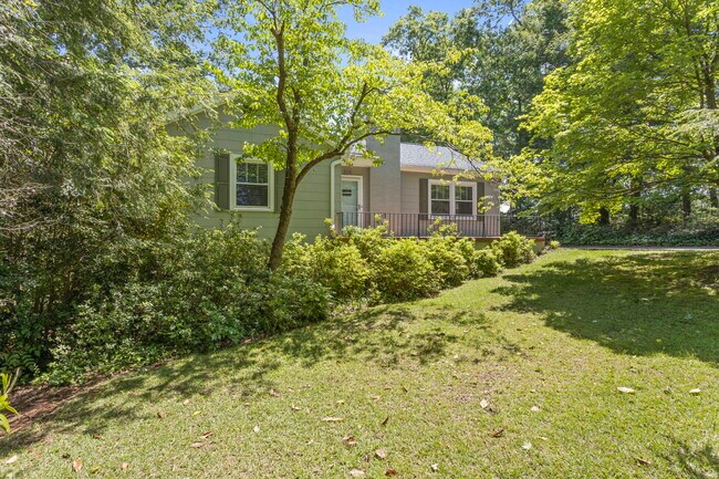 Building Photo - 214 Waddell Rd