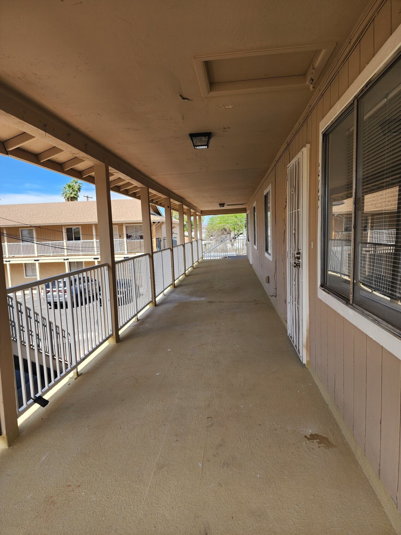 Building Photo - 143 S Doran