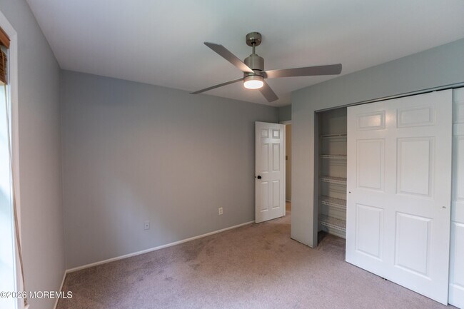 Building Photo - 314 Towne Dr