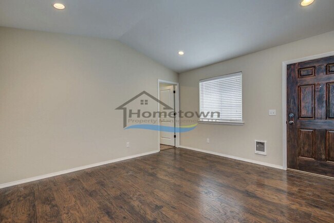 Building Photo - 2852 N Julie Ann Ct