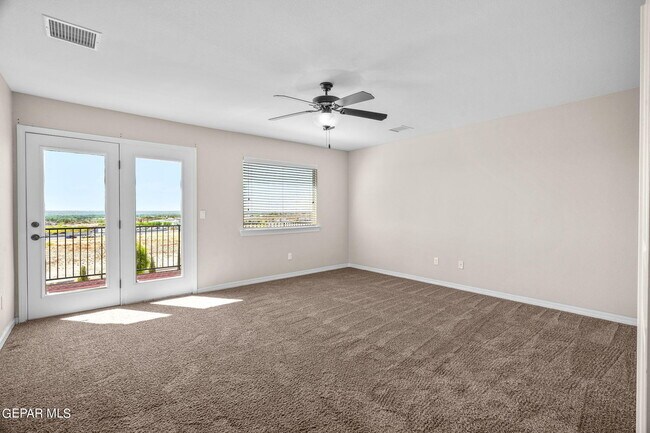 Building Photo - 7877 Enchanted View Dr