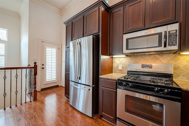 Building Photo - 5608 Kansas St