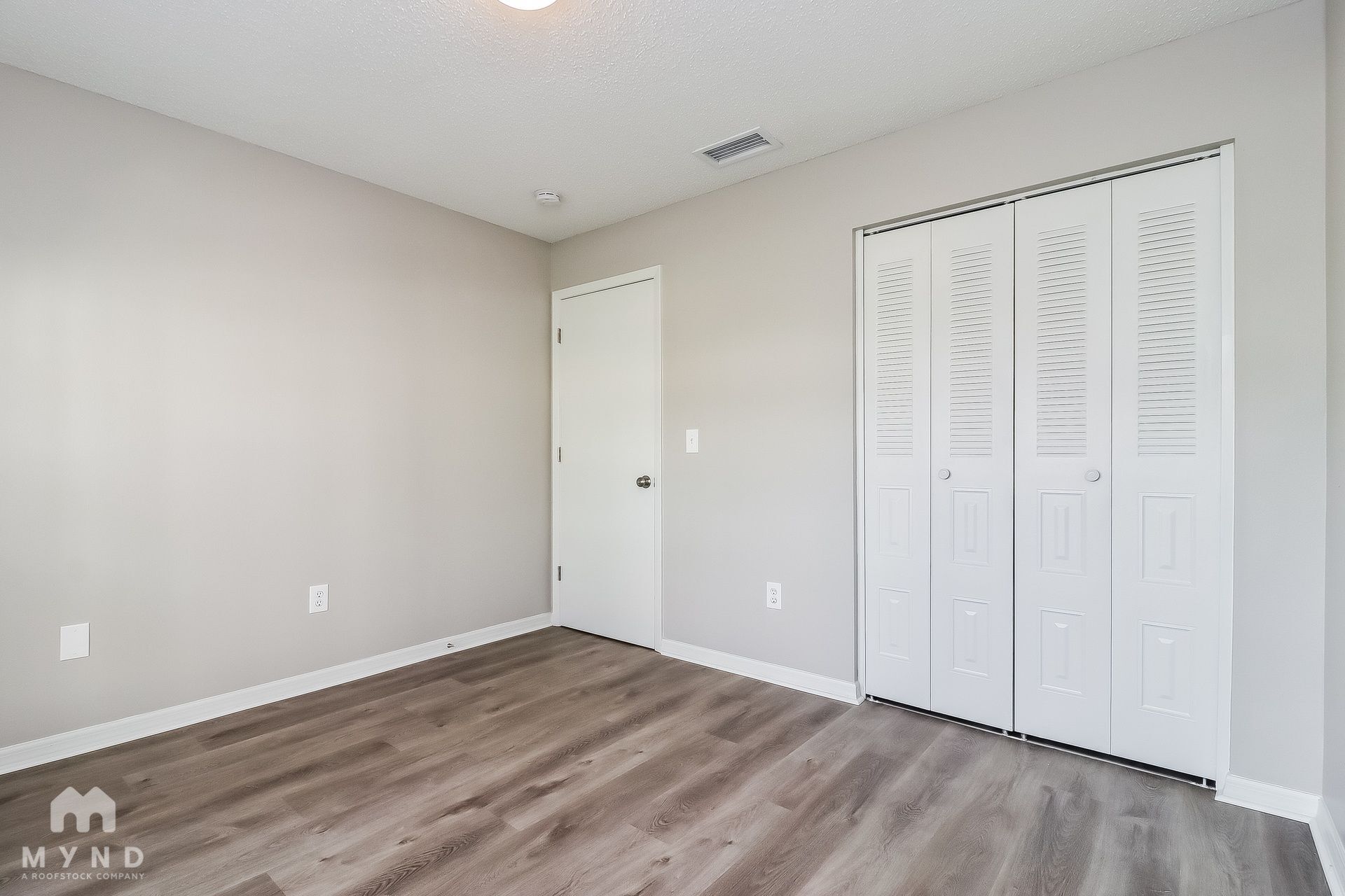Building Photo - 7629 Tamarind Ave