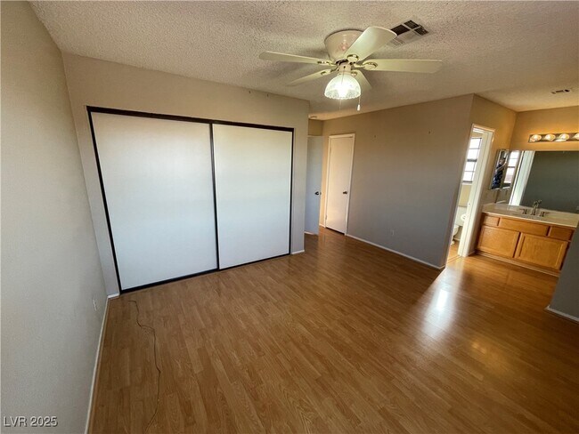 Building Photo - 2525 Wolverton Ave