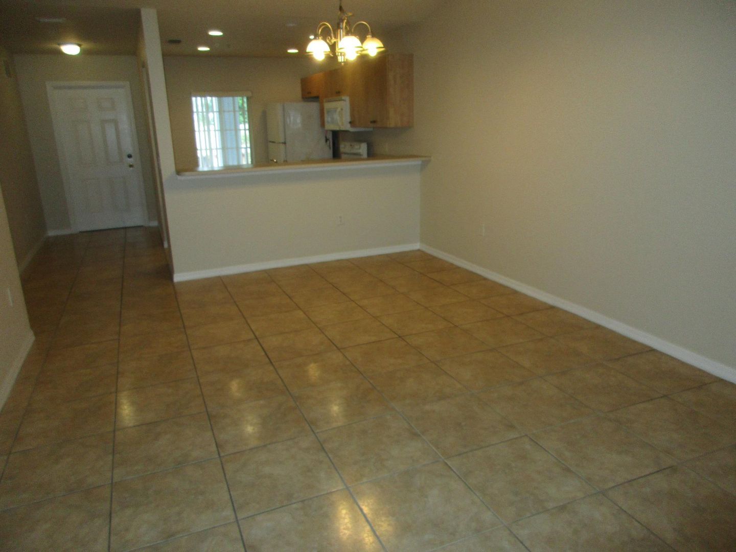 Building Photo - 1328 SE 8th Ave