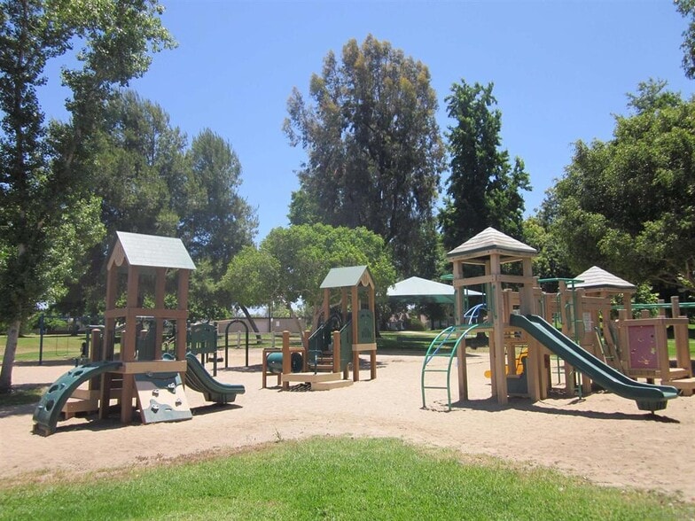 Building Photo - 10626 Escobar Dr