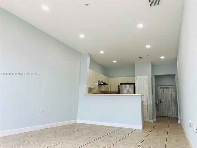 Building Photo - 17800 NW 73rd Ave