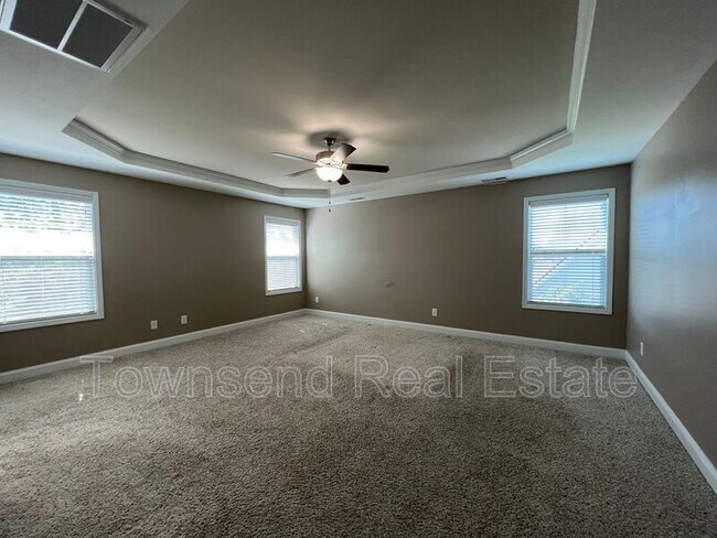 Building Photo - 1031 Liberty Ln