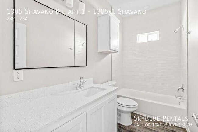 Building Photo - 1305 Shavano Dr