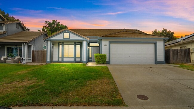 Building Photo - Charming 3 bedroom home in Pheasant Run