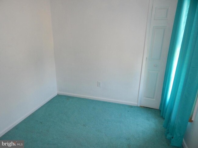 Building Photo - 2553 Warm Springs Rd