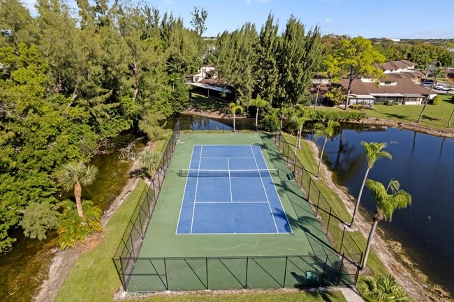 Building Photo - 9264 Ketay Cir