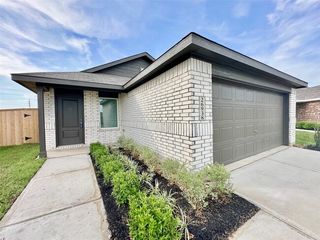 Building Photo - 26938 Cherry Plum Ln