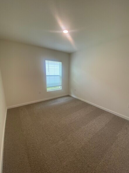 Building Photo - 11511 Memorial Dr