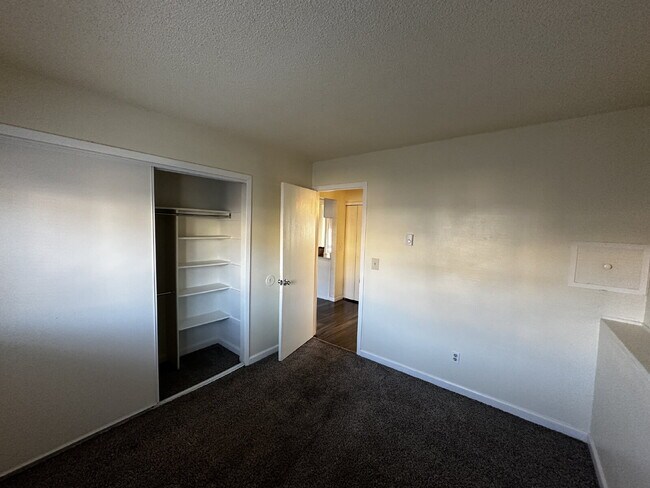 Building Photo - "Cozy 2-Bed Retreat with Charm!"