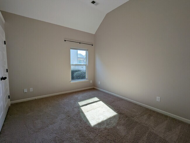 Building Photo - 209 Lovelace Ct