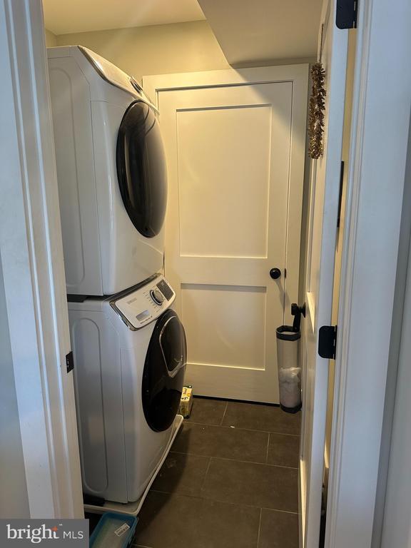 Building Photo - 9 Wagon Wheel Rd