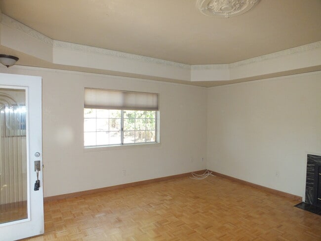 Building Photo - 1 BR Granny Cottage in Cameron Estates