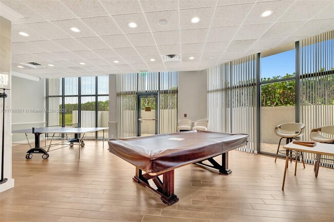 Building Photo - 9650 S Ocean Dr