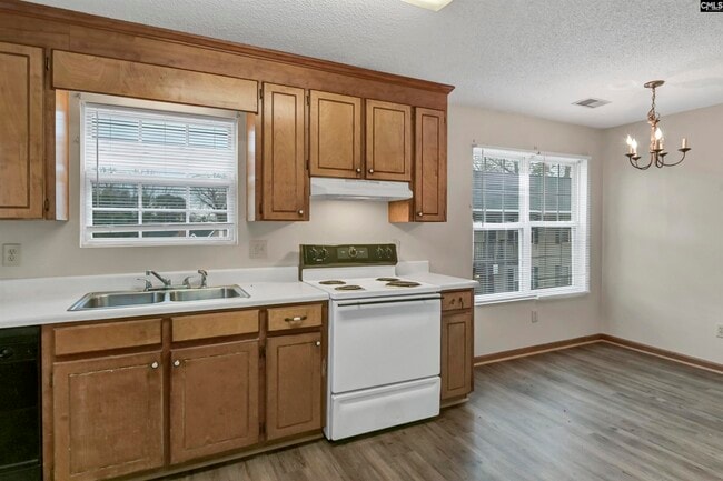 Building Photo - 122 Hazelwood Ct