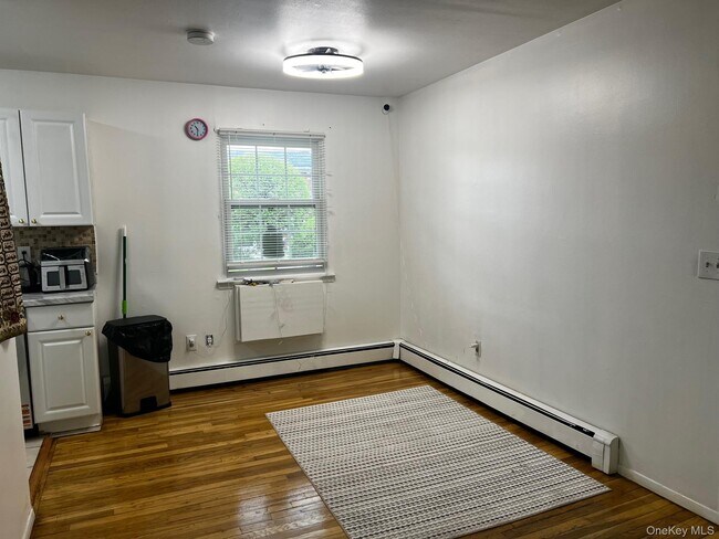 Building Photo - 19 Alpine Dr