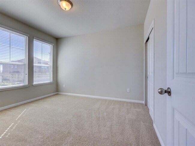 Building Photo - 408 Epiphany Ln