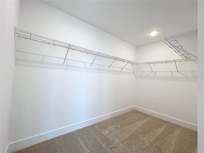 Building Photo - 15465 Hamlin Pk Dr