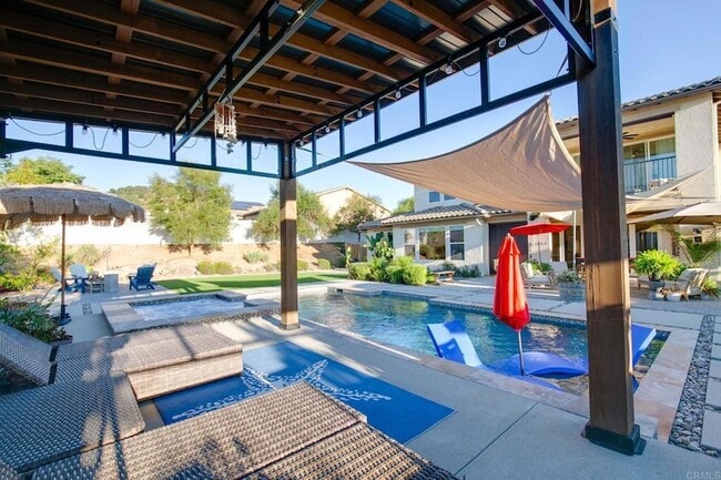 Building Photo - 1316 Vista Ave