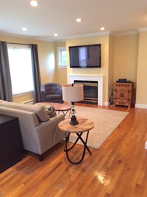 Building Photo - 29 Hopedale St