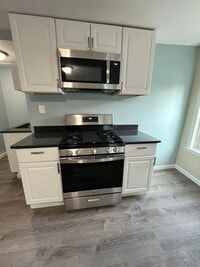 Building Photo - Gorgeous Studio Apartment in Quiet Pittsfield Street