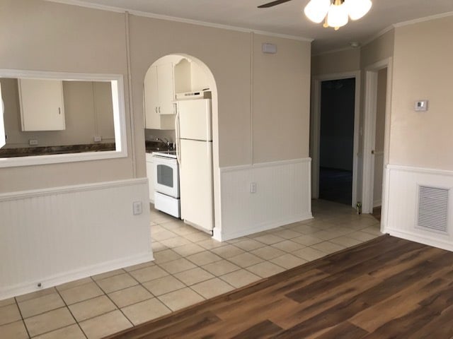 Building Photo - 322 Skinner Blvd