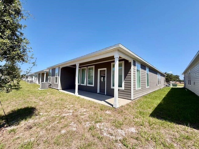 Building Photo - 5111 Natalia Dr