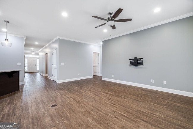 Building Photo - 37 Scarlet Maple Ln