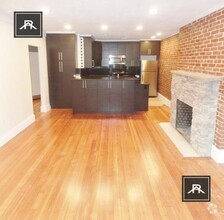 Building Photo - 3 bedroom in Brookline MA 02446