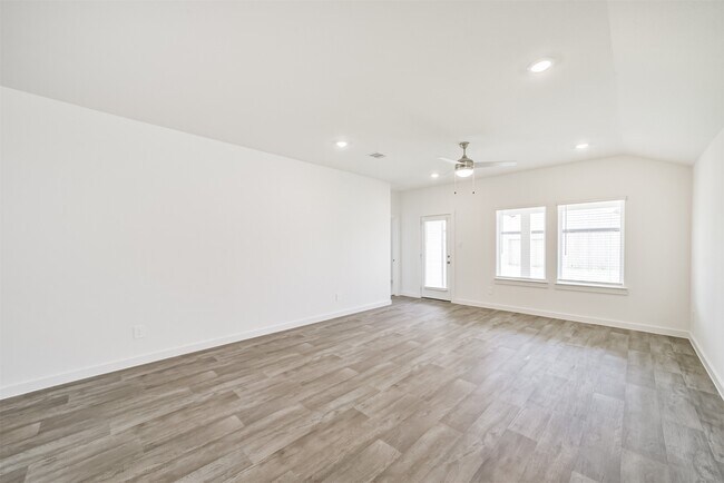 Building Photo - 8039 Marconi Corsco Dr