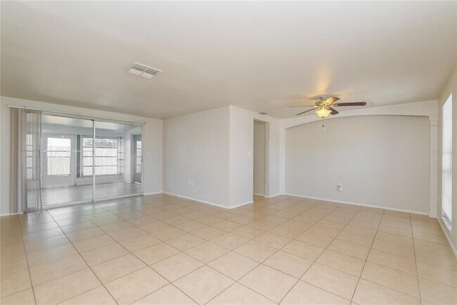 Building Photo - 3205 Moog Rd