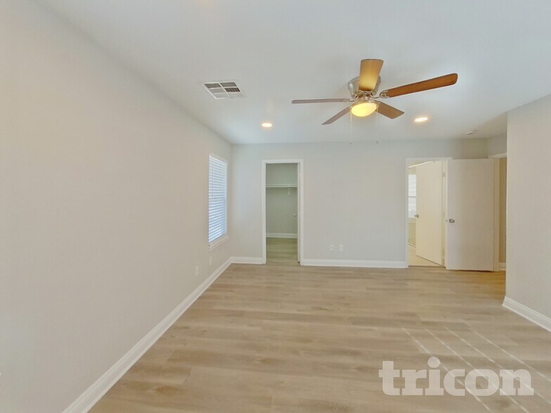 Building Photo - 9569 Colorado Blue St