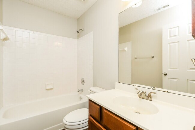 Building Photo - 1506 Newfound Hollow Dr