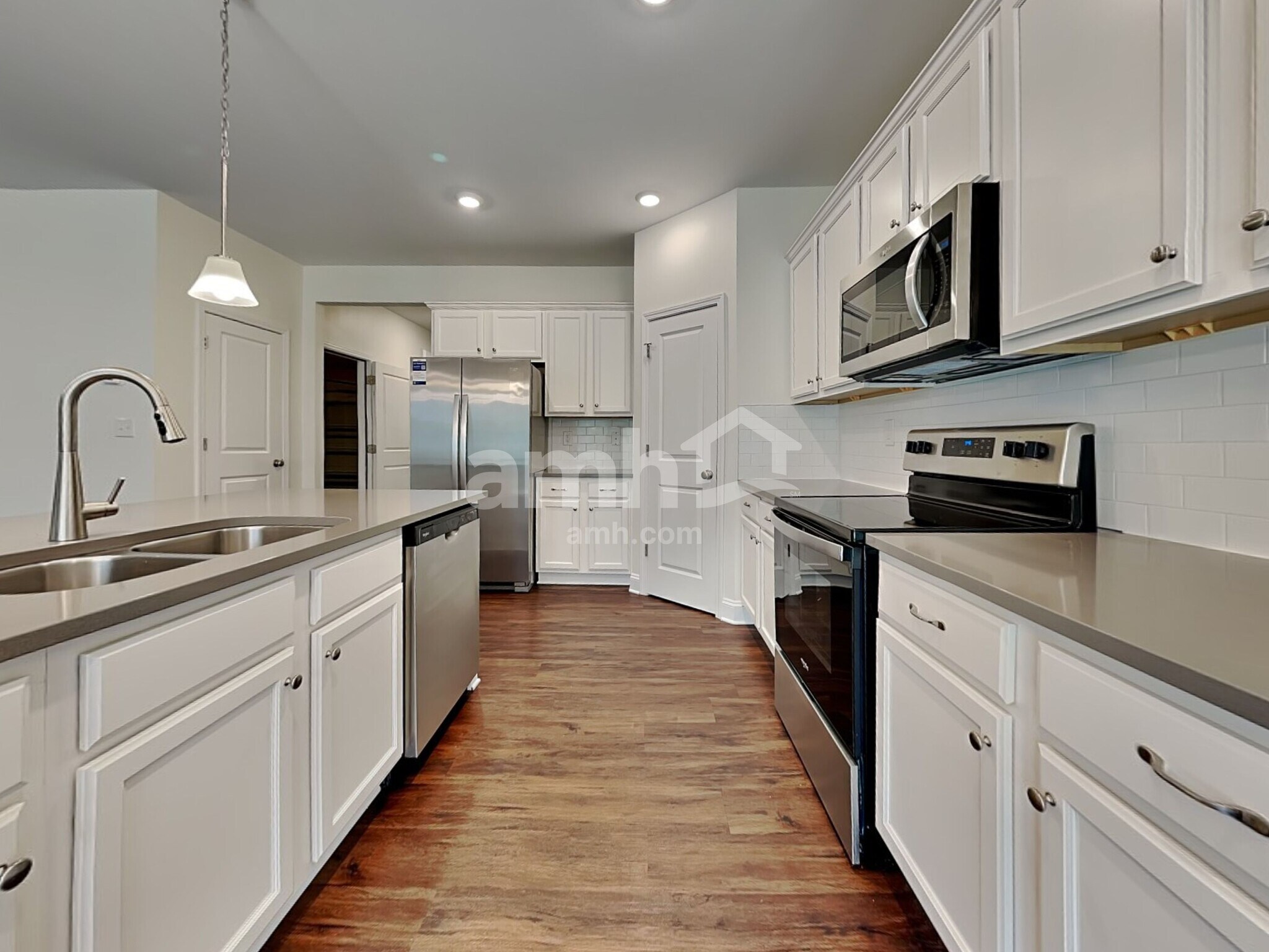 Building Photo - 7112 Garrett Ct