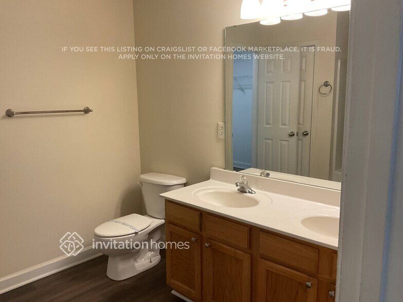 Building Photo - 1124 Crowders Woods Dr