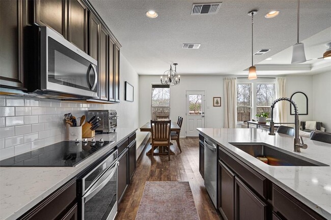 Building Photo - 124 Northern Harrier Ct