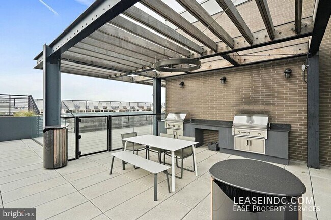 Building Photo - 1625 Eckington Pl NE