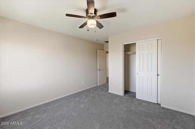 Building Photo - 7119 W Golden Ln