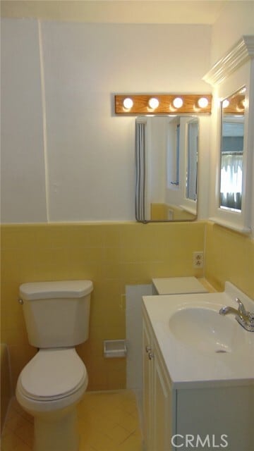 Building Photo - 3356 Cypress Ave