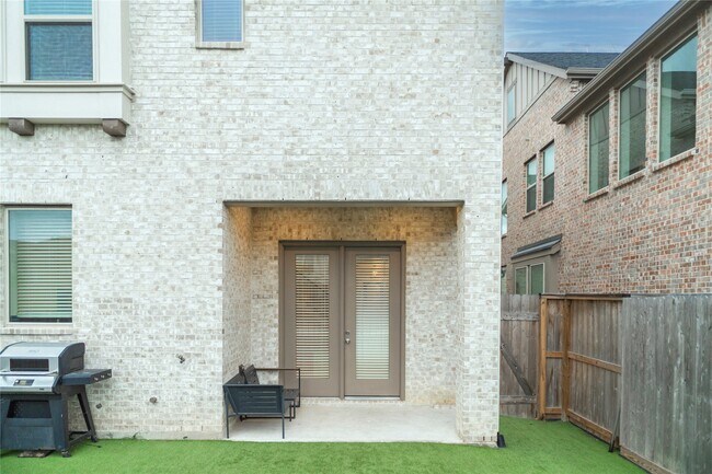 Building Photo - 6519 Bramble Cv Ln