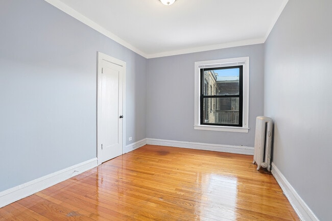 Building Photo - 7255-7257 S Calumet Ave