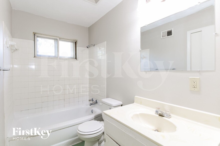 Building Photo - 5311 Virgil Rd